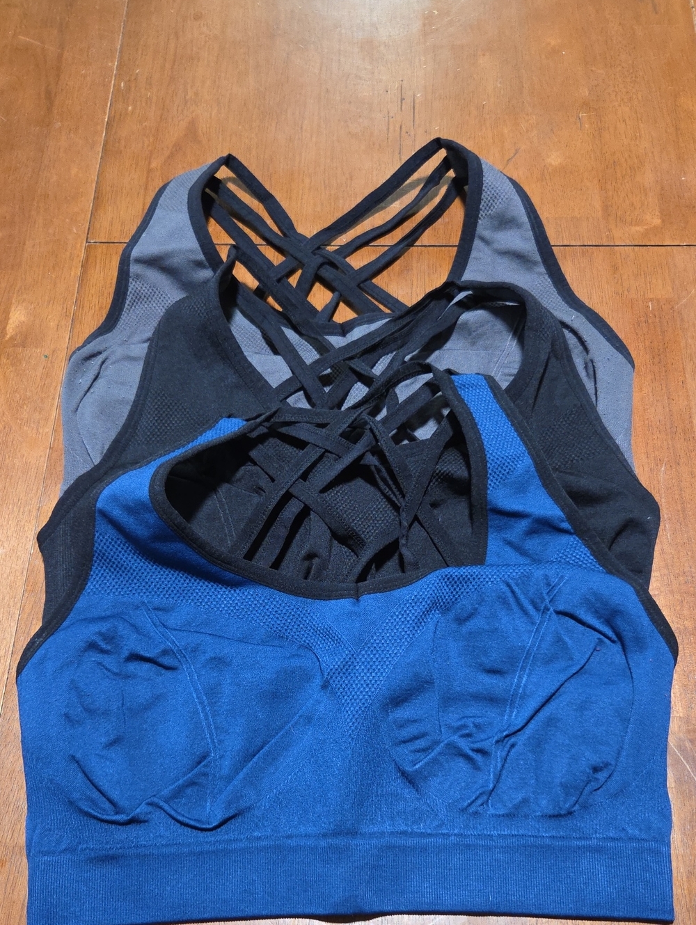 Seamless Strappy Sports Bra - Blue, Black, Gray
